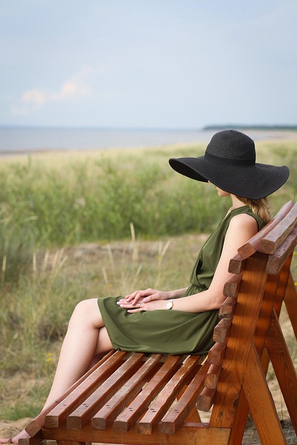 Accorder coiffure et look estival : sublimer sa silhouette de la tête aux pieds